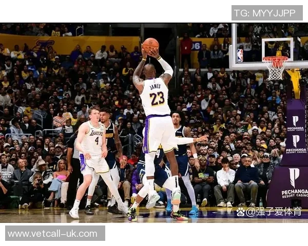 湖人对阵76人精彩全场回放2020赛季巅峰对决重温篮球经典瞬间