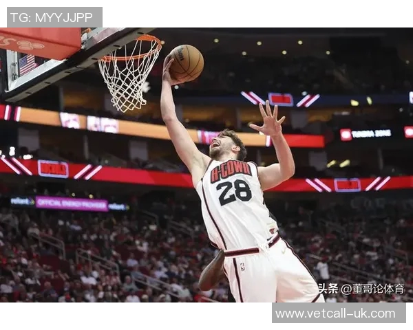 火箭队抢下20个进攻篮板，122-115逆转雄鹿队暴露致命短板