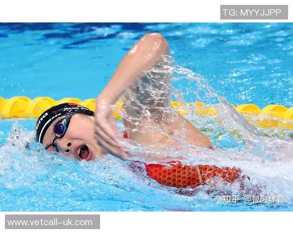 自由泳呼吸技巧与训练方法解析 提升呼吸效率与游泳速度的关键要素